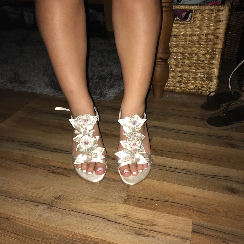Stuart Weitzman Silver Heels